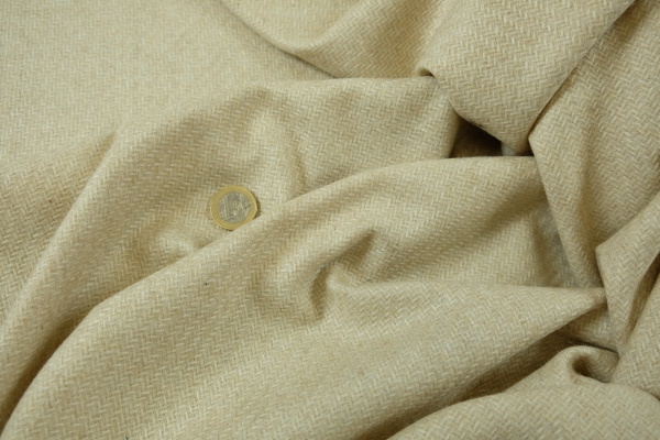 Místo lana fantasia beige